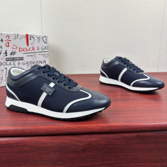 Dolce & Gabbana DG Men's Retro Runner Sneakers with Metal Badge Blue
