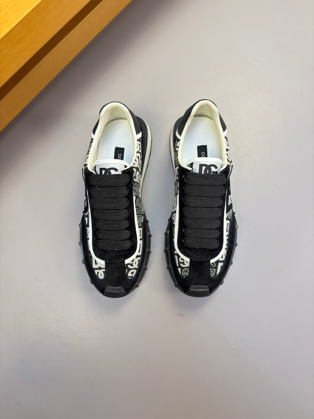 Dolce & Gabbana DG Logo Casual Sneakers in Nappa Calfskin