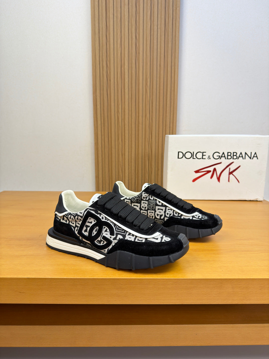 Dolce & Gabbana DG Logo Casual Sneakers in Nappa Calfskin