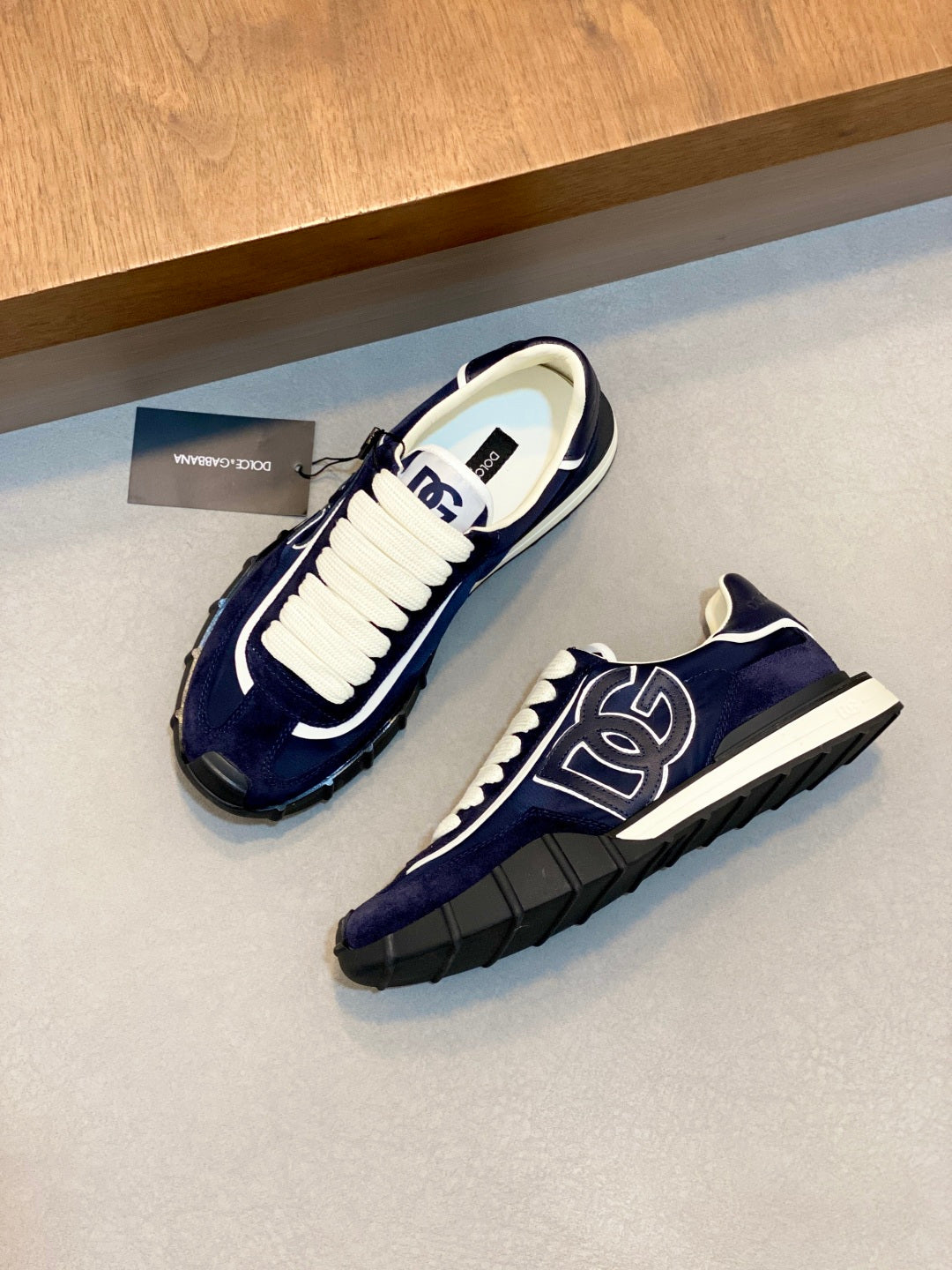 Dolce & Gabbana DG Premium Men's Mixed-Material Casual Sneakers