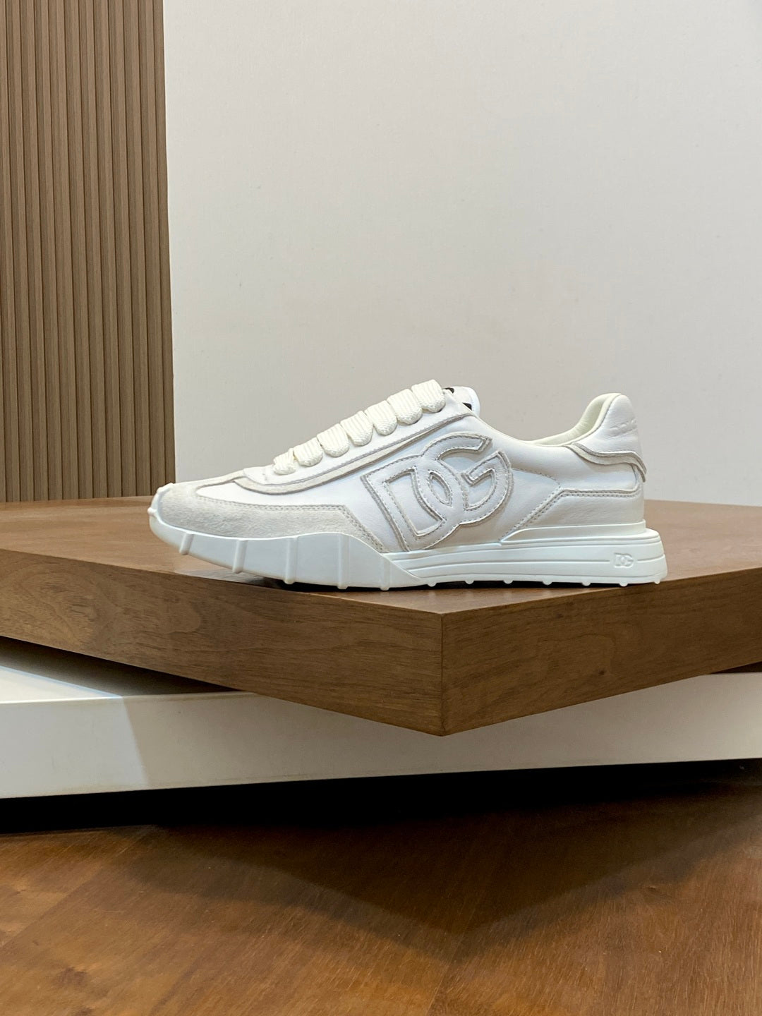 Dolce & Gabbana DG Premium Men's Mixed-Material Casual Sneakers