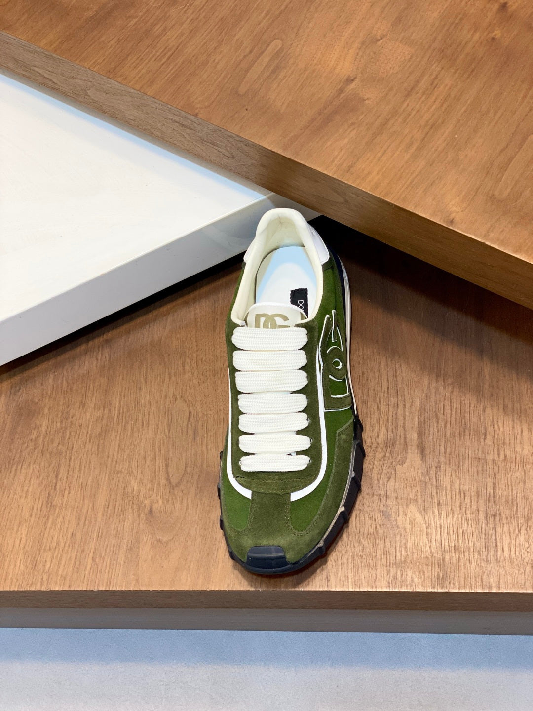 Dolce & Gabbana DG Premium Men's Mixed-Material Casual Sneakers