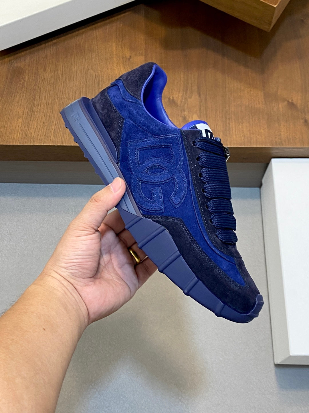 Dolce & Gabbana DG Premium Men's Mixed-Material Casual Sneakers
