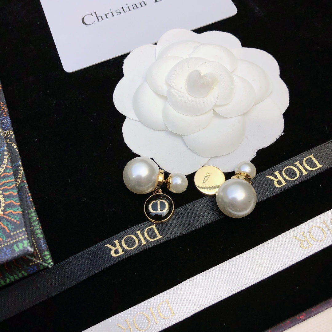 stylish Stud Earrings for women - alternate angle view 5