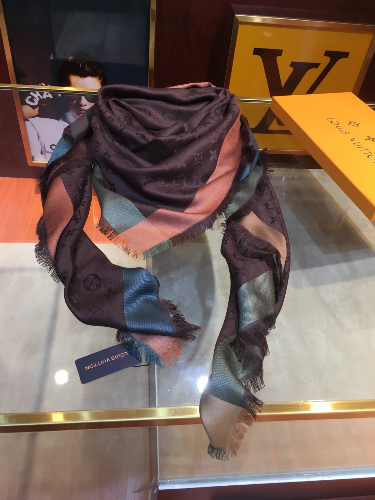 floral fashion accessory for women - alternate angle view 5