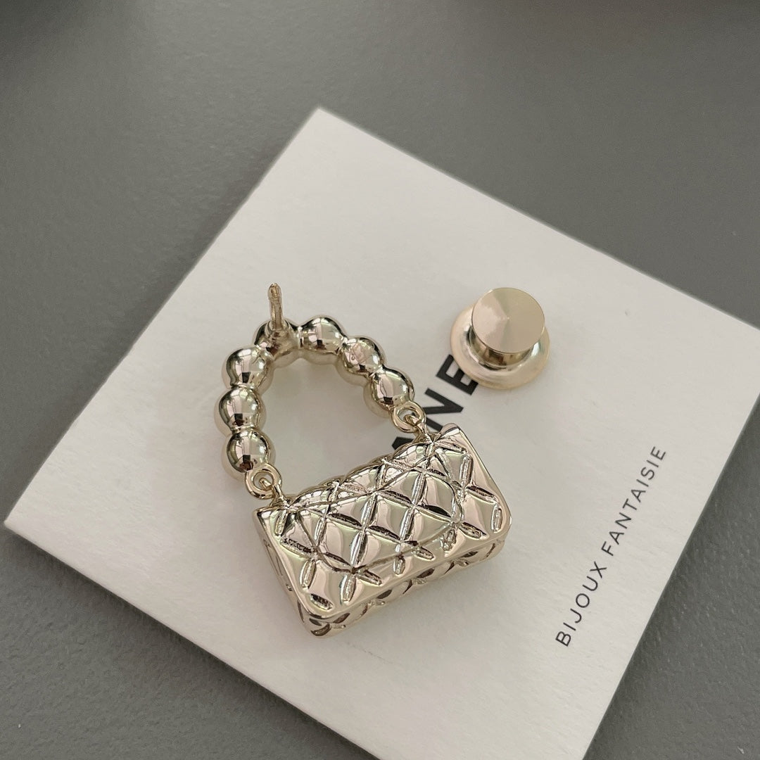Brooch for women - alternate angle view 6