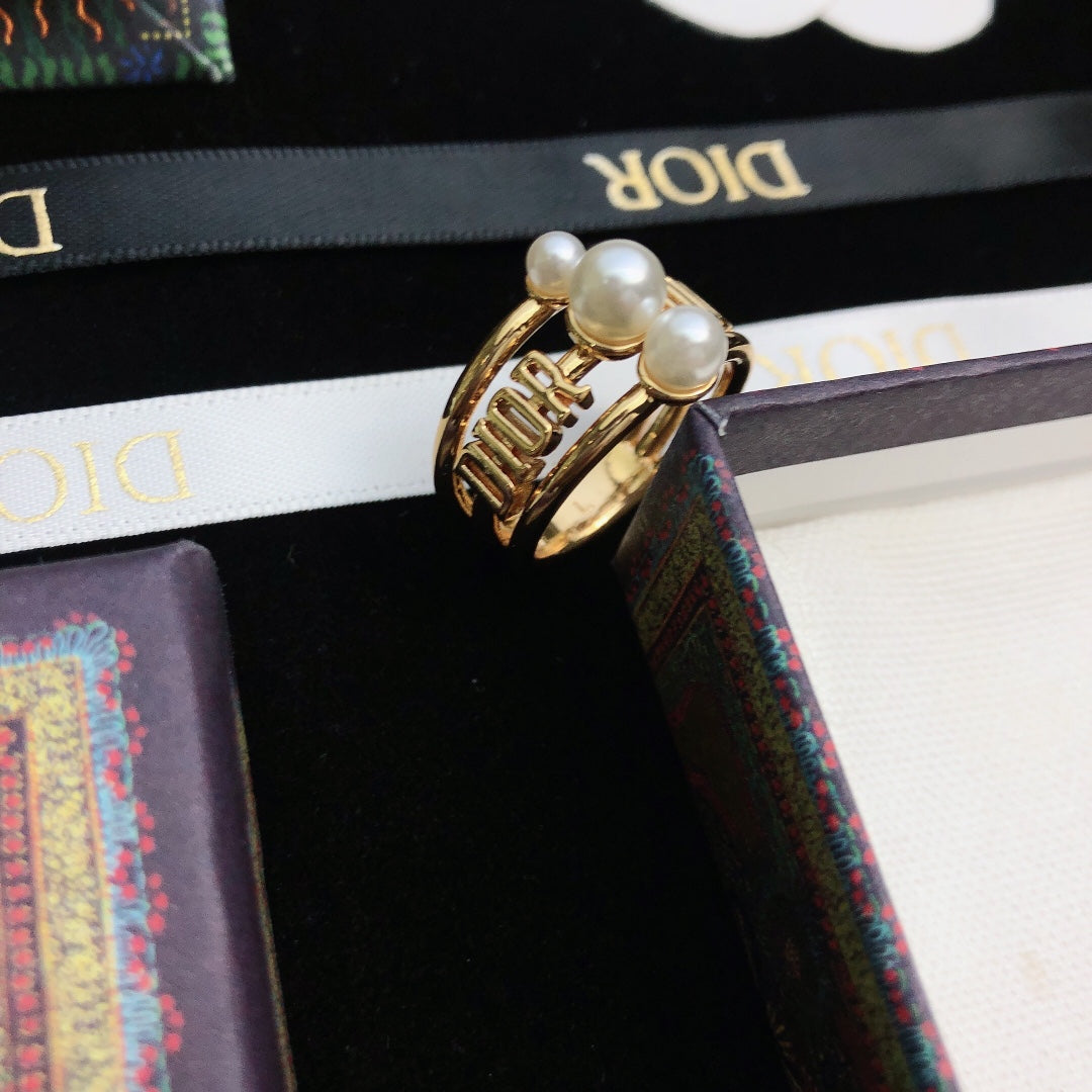 stylish Ring for women - alternate angle view 5