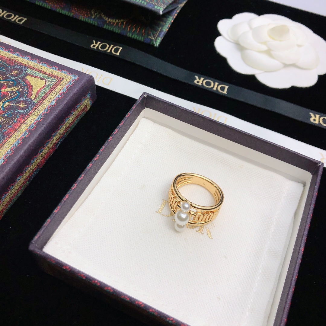 stylish Ring for women - alternate angle view 7