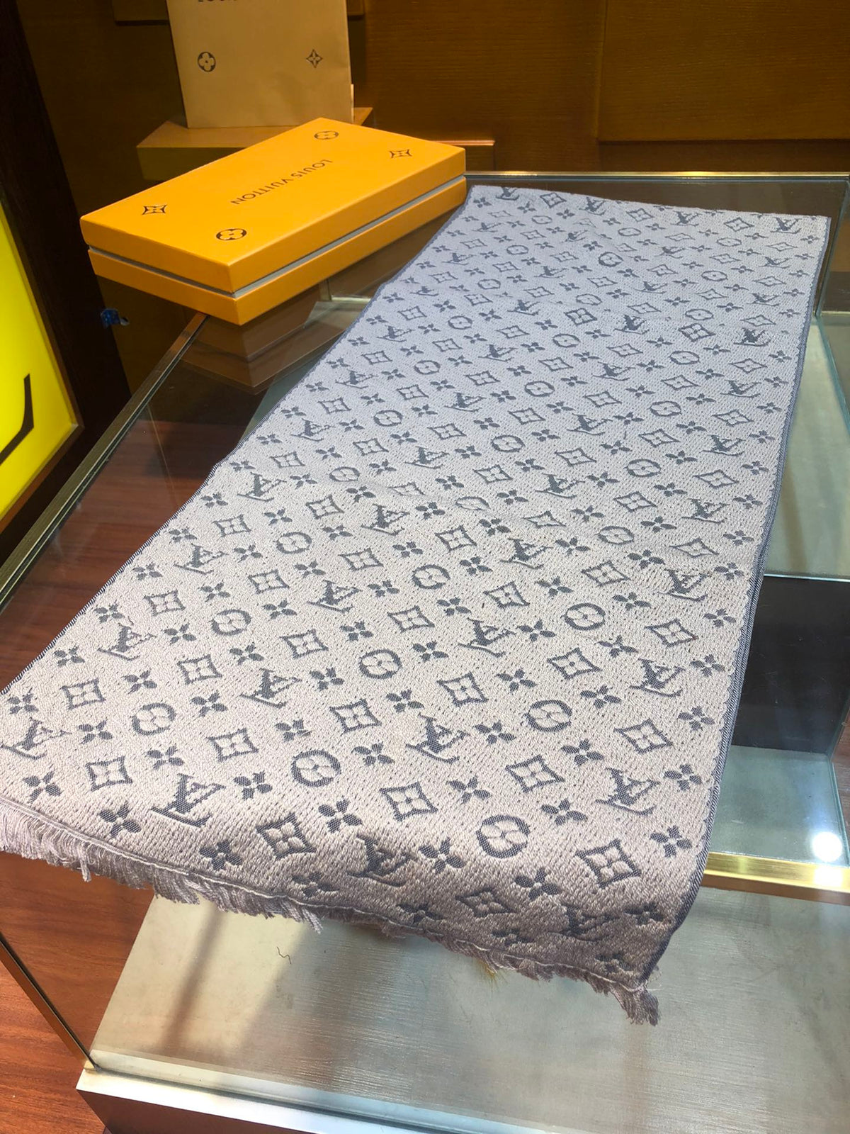 wool floral Scarf for men - alternate angle view 4