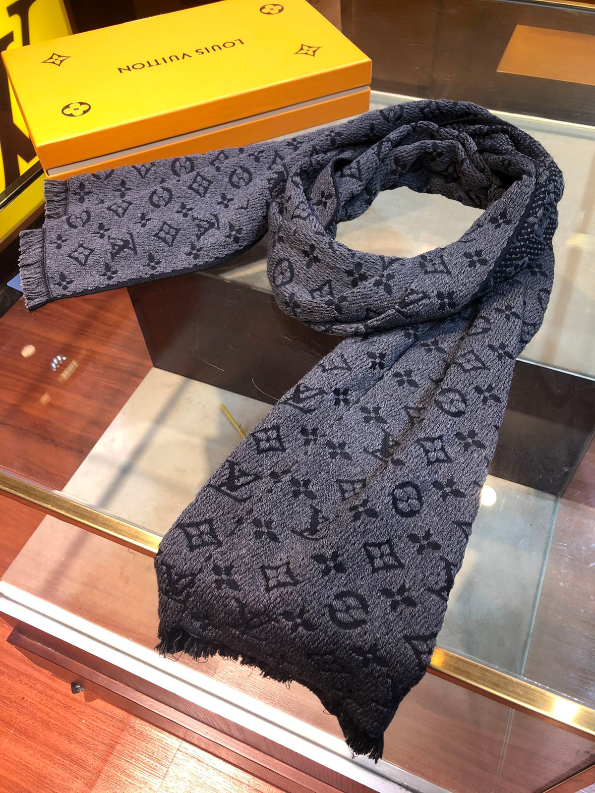 wool floral Scarf for men - alternate angle view 8