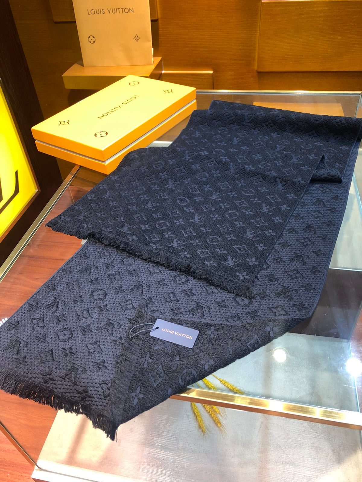 wool floral Scarf for men - alternate angle view 7