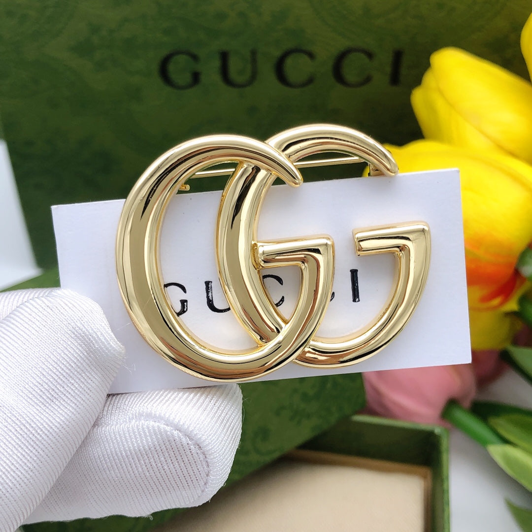 light gold letter Brooch for kids - product detail view