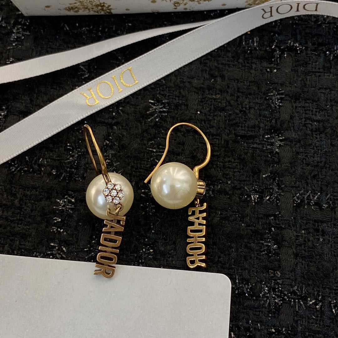 stylish Stud Earrings for women - alternate angle view 6