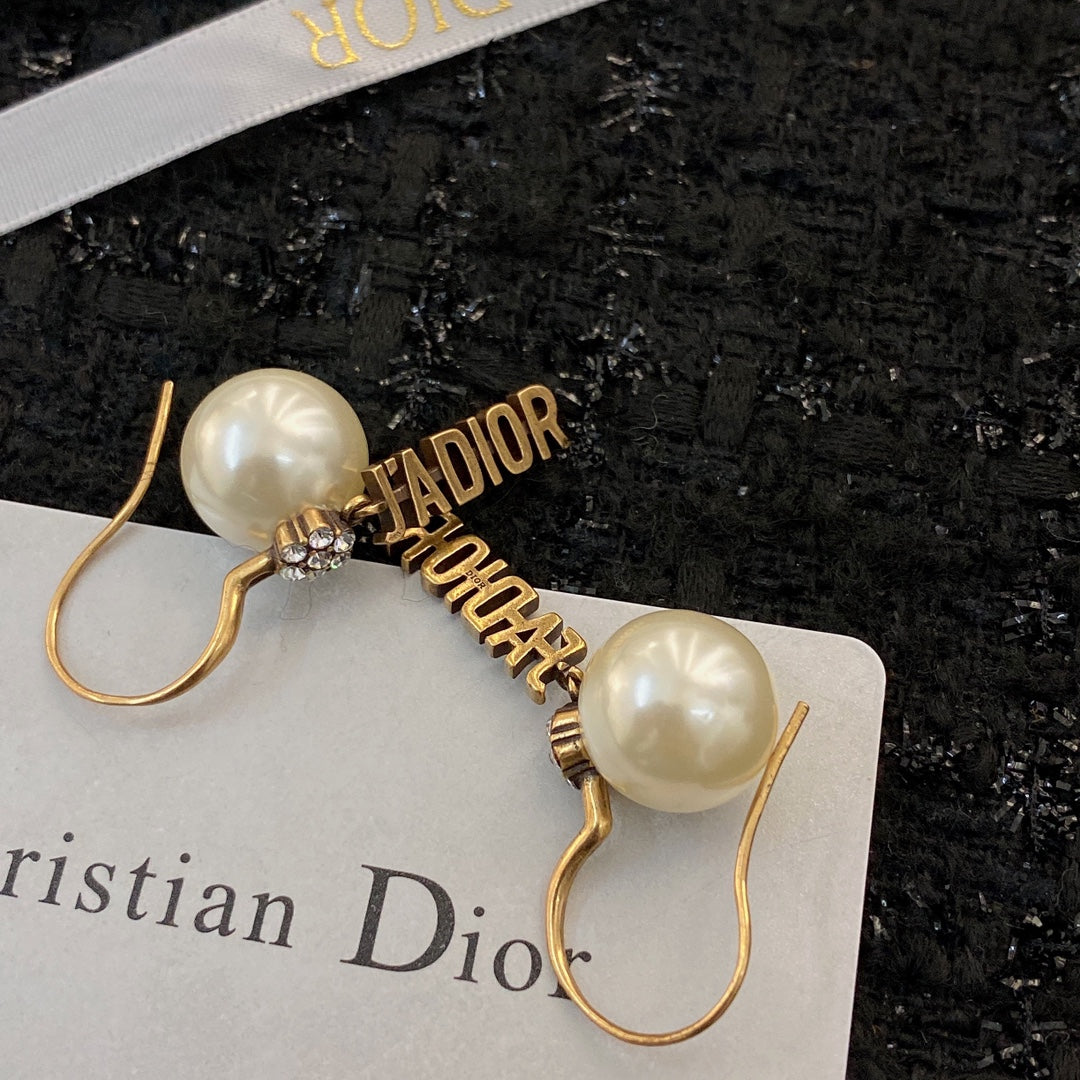 stylish Stud Earrings for women - alternate angle view 5