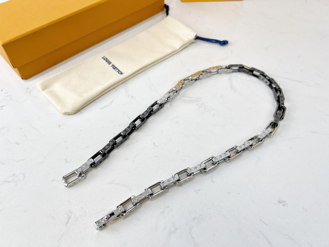 gold glass patchwork Necklace for women - alternate angle view 3