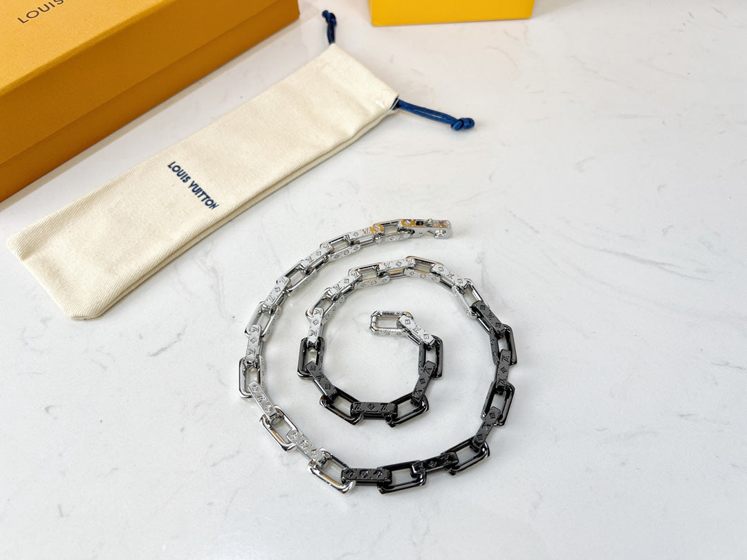 gold glass patchwork Necklace for women - alternate angle view 2