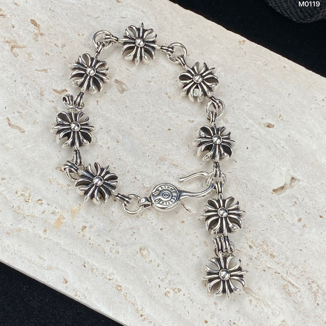 Bracelet for women - alternate angle view 4