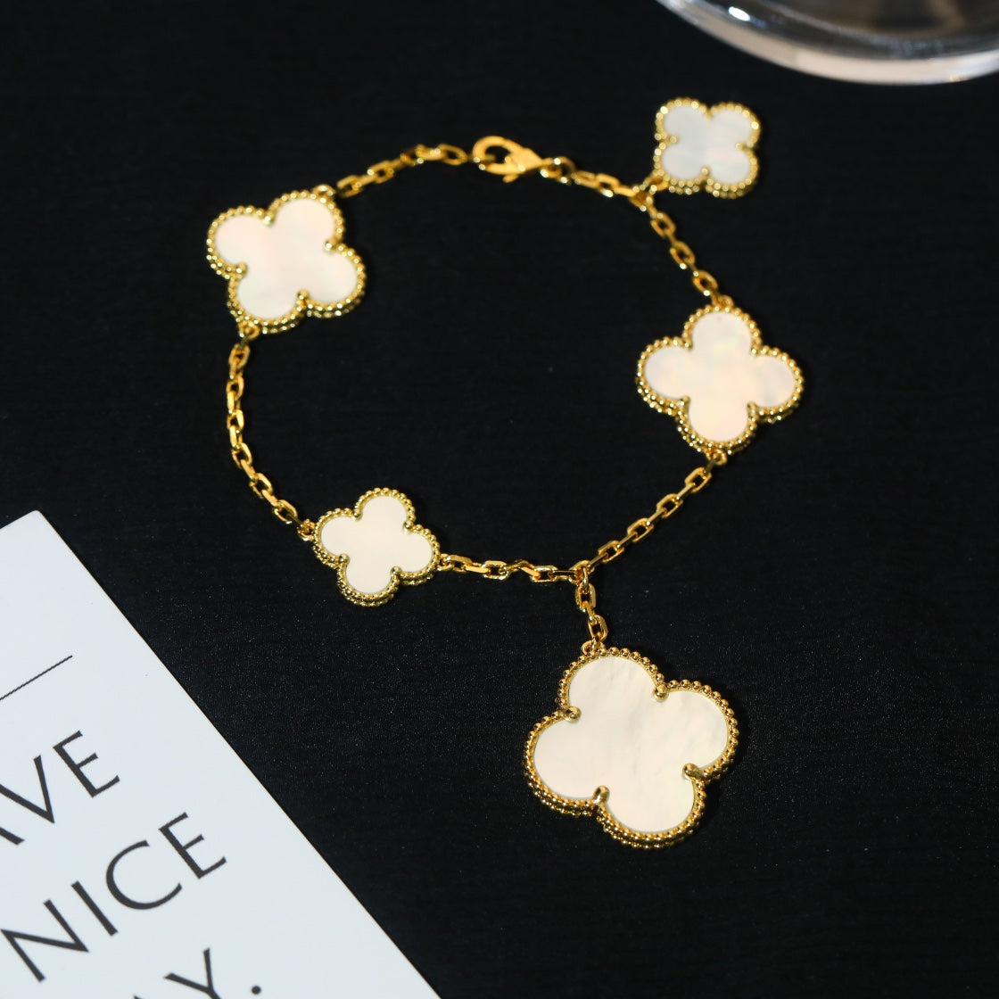 mother of pearl clover Bracelet for women - product detail view