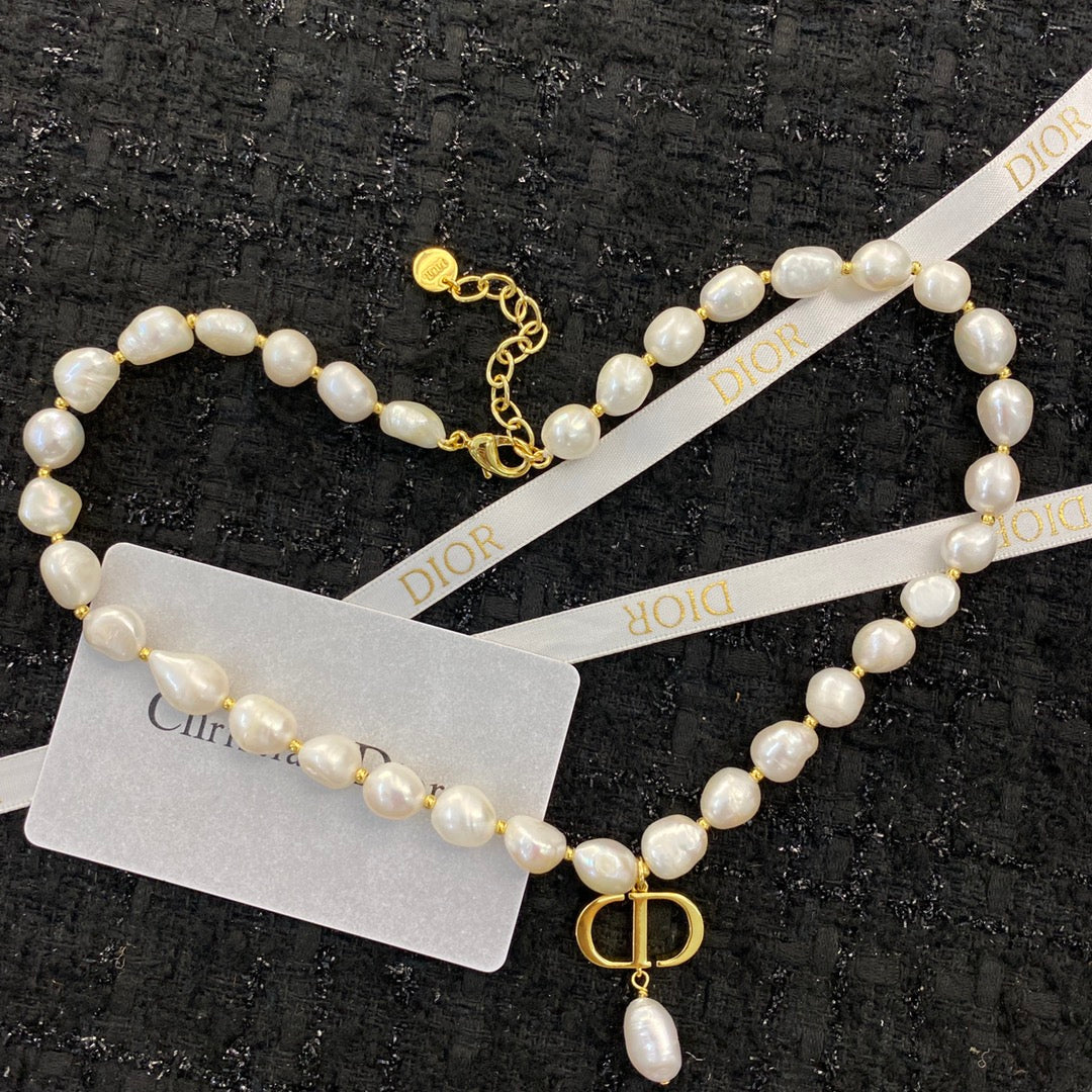 gold pearl Necklace for women - alternate angle view 2
