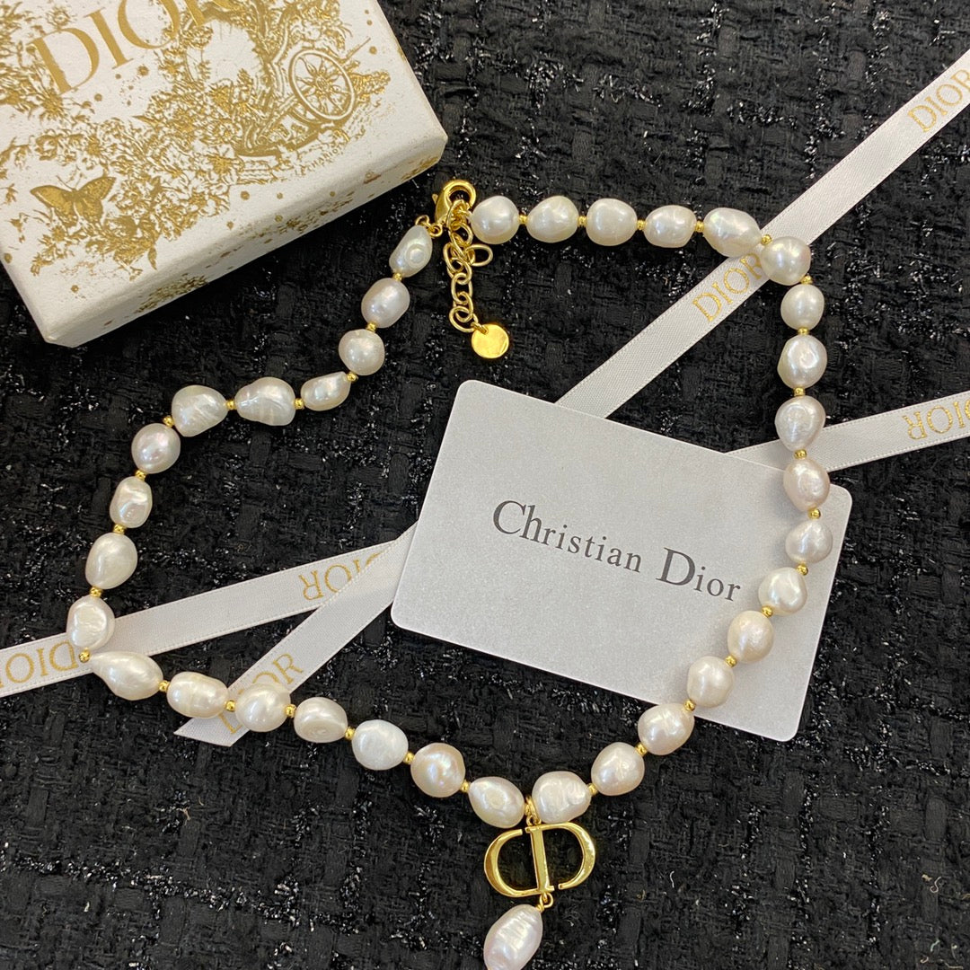 gold pearl Necklace for women - alternate angle view 5