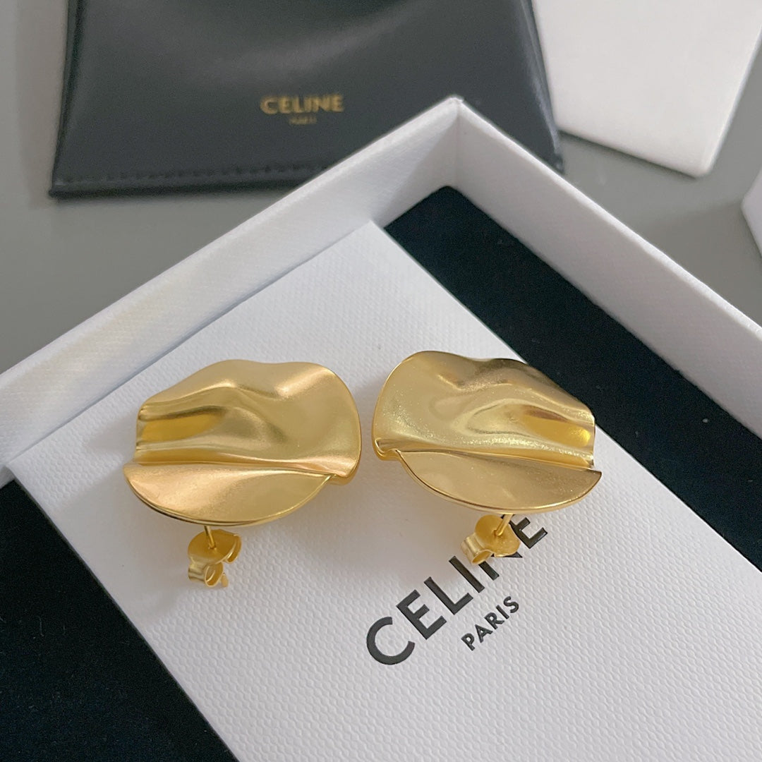 gold vintage Stud Earrings for women - alternate angle view 4