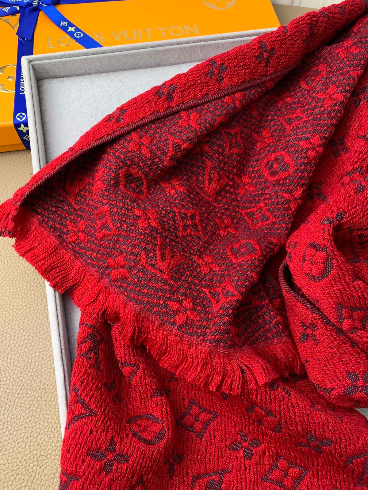 wool floral Scarf for men - alternate angle view 7