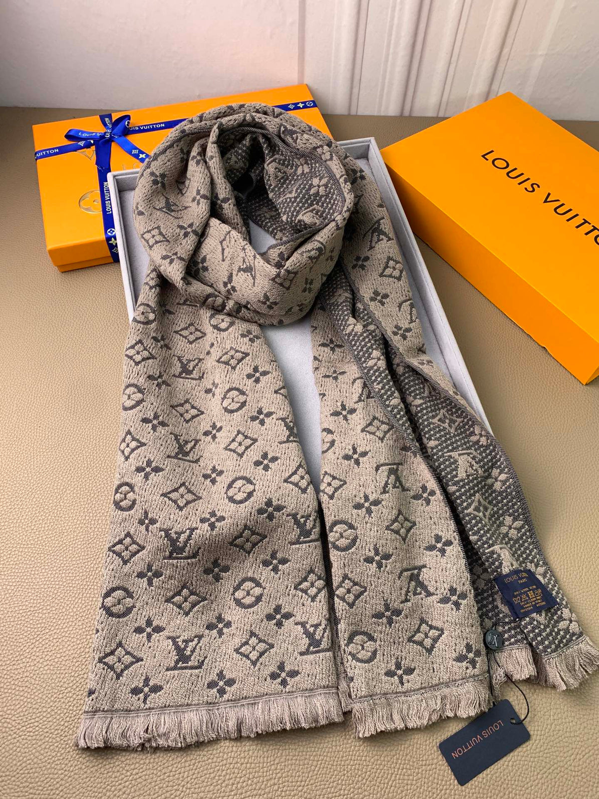 wool floral Scarf for men - alternate angle view 5
