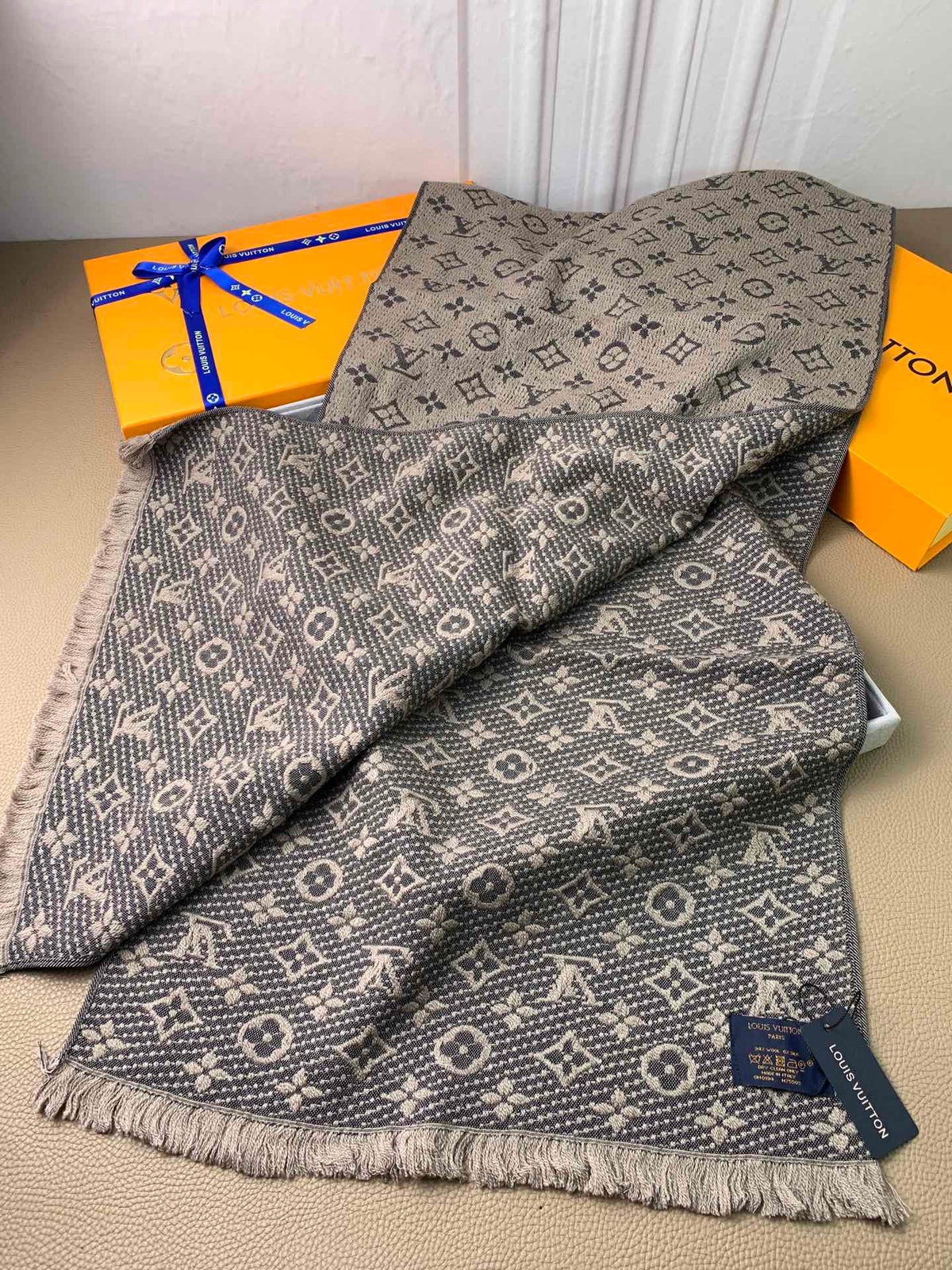 wool floral Scarf for men - alternate angle view 4