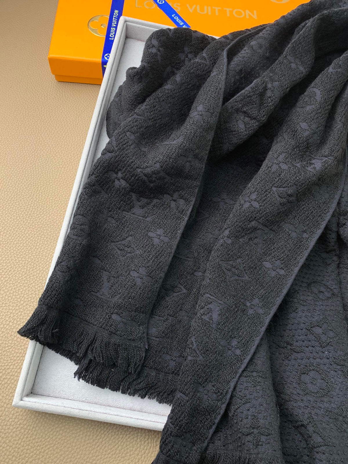 wool floral Scarf for men - alternate angle view 8