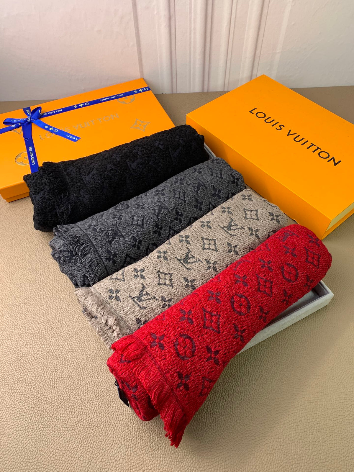 wool floral Scarf for men - alternate angle view 9