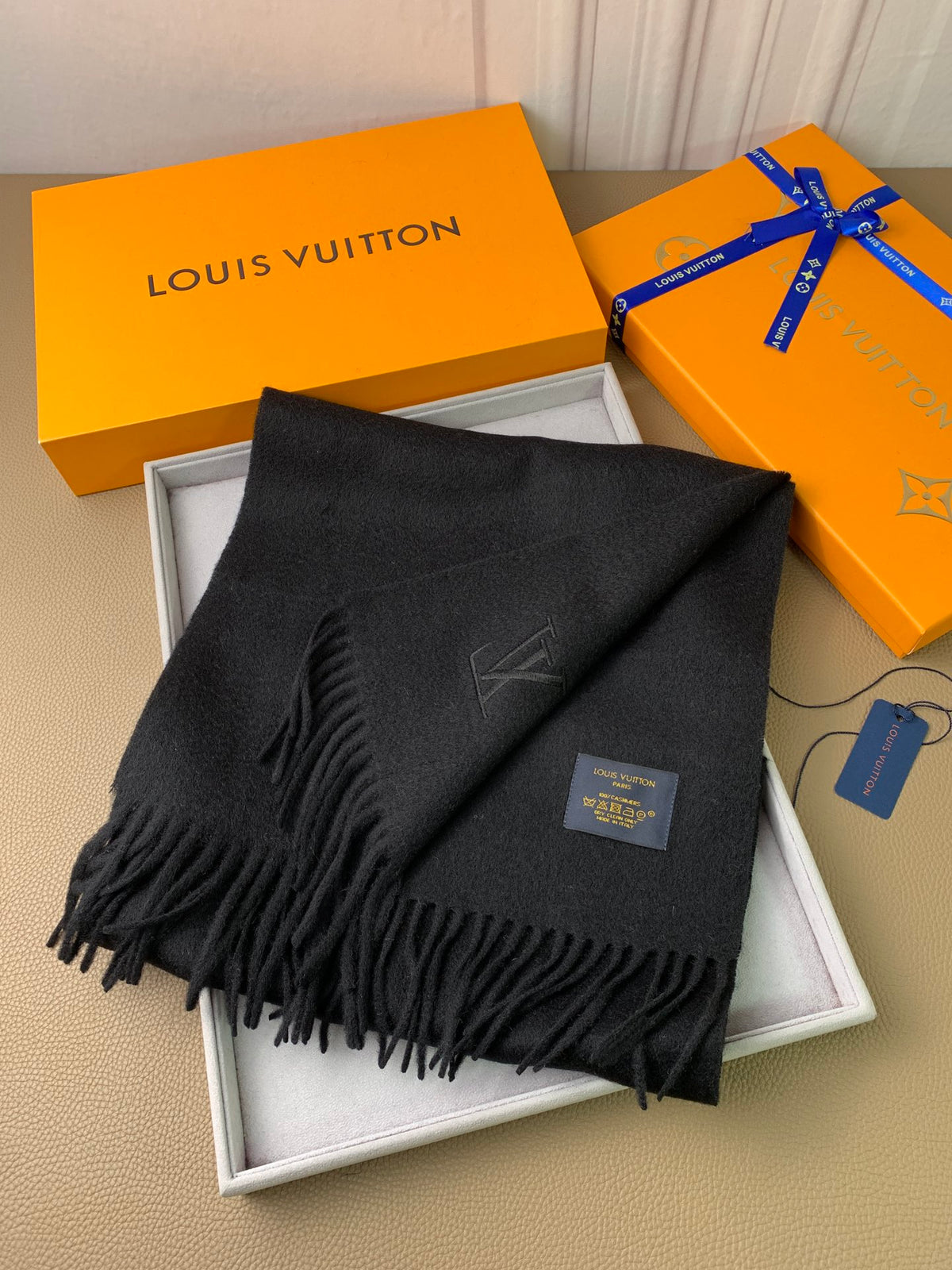 velvet minimalist Scarf for men - alternate angle view 4