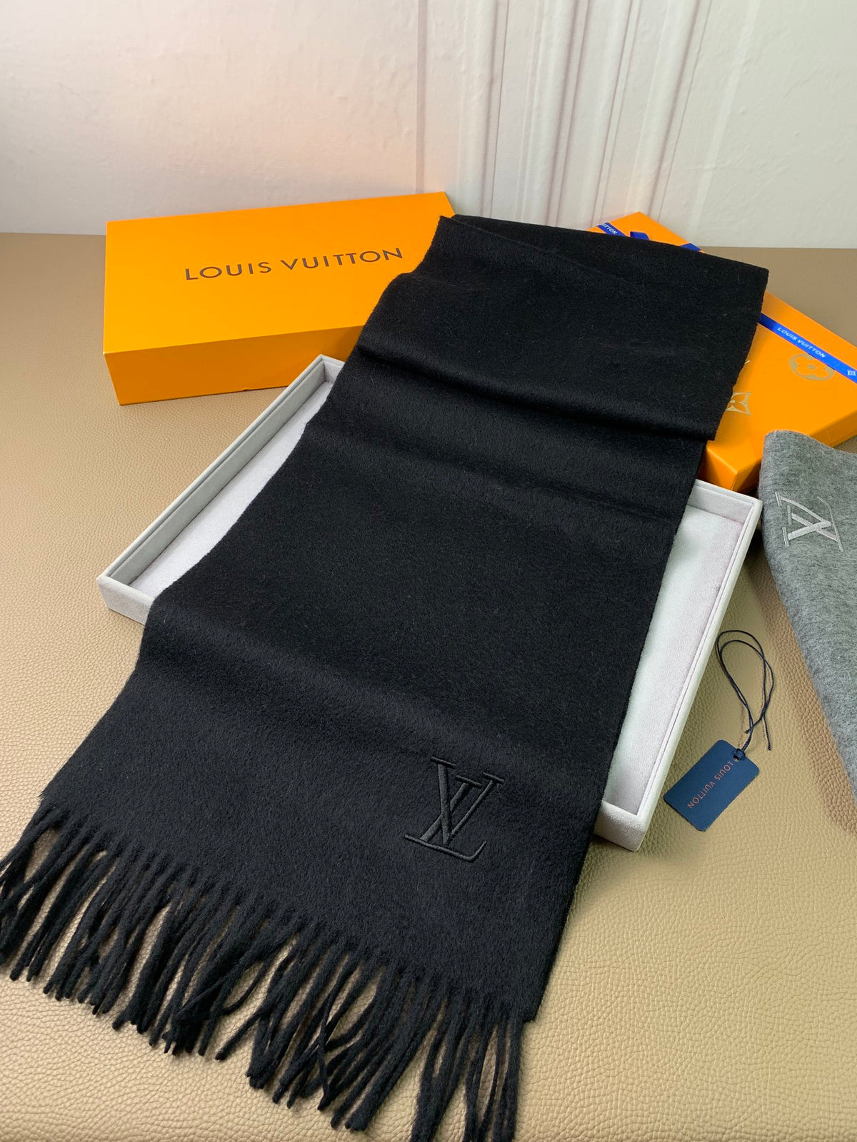 velvet minimalist Scarf for men - alternate angle view 5