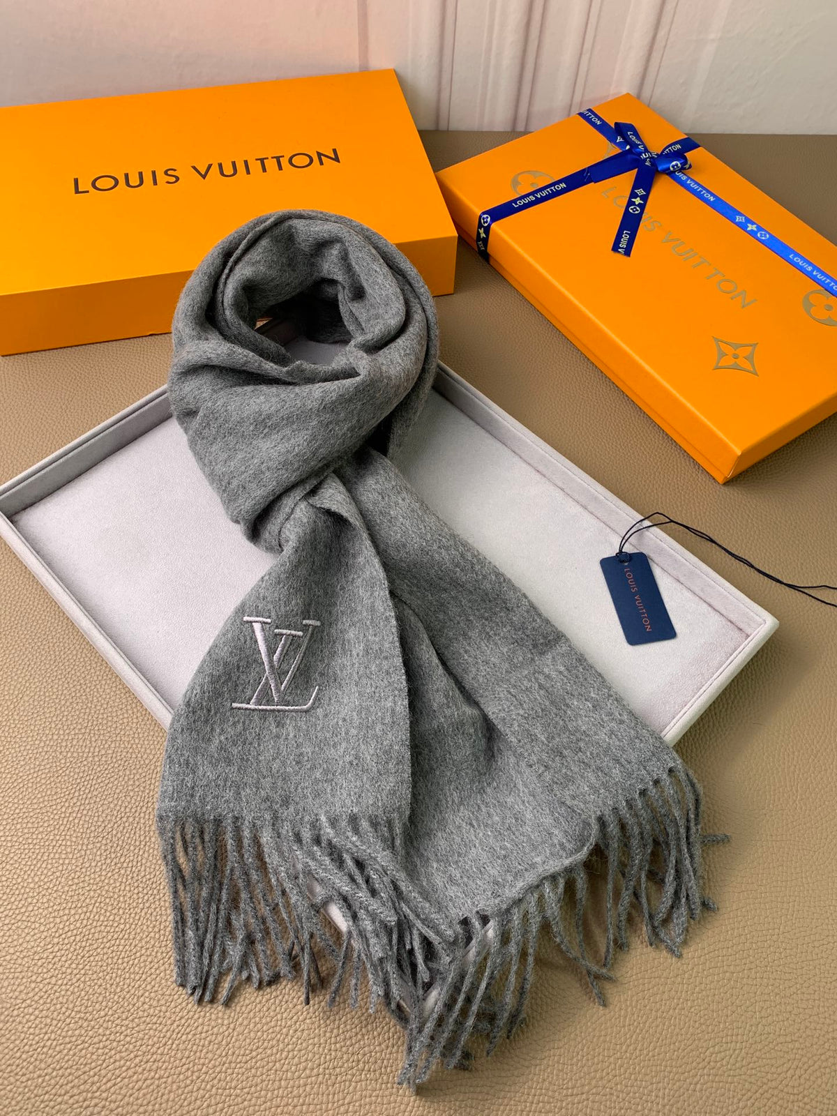 velvet minimalist Scarf for men - alternate angle view 7