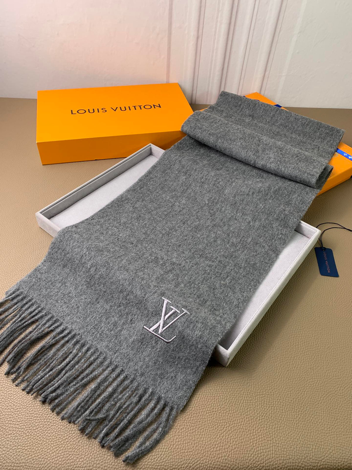 velvet minimalist Scarf for men - alternate angle view 4