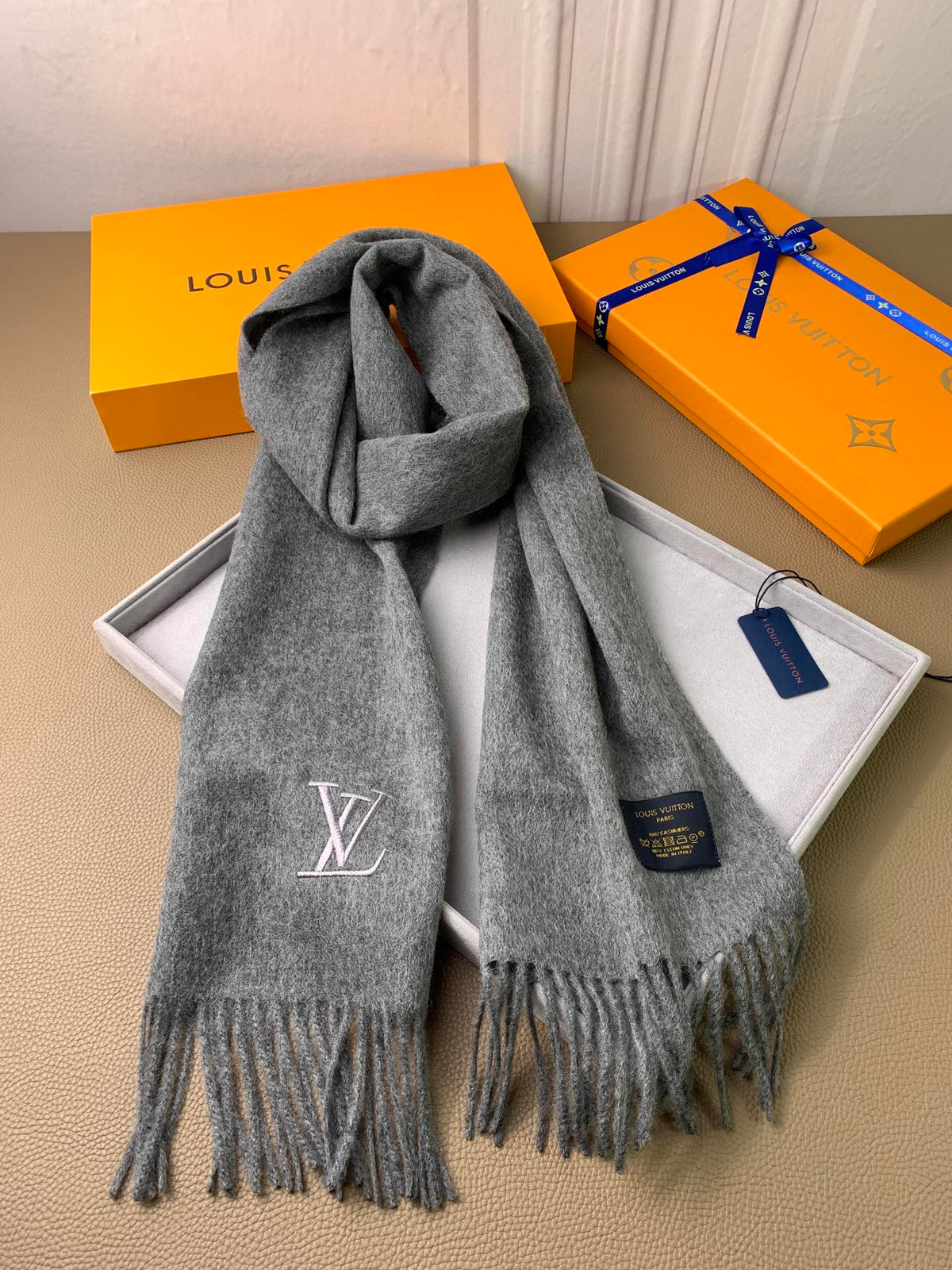 velvet minimalist Scarf for men - alternate angle view 6