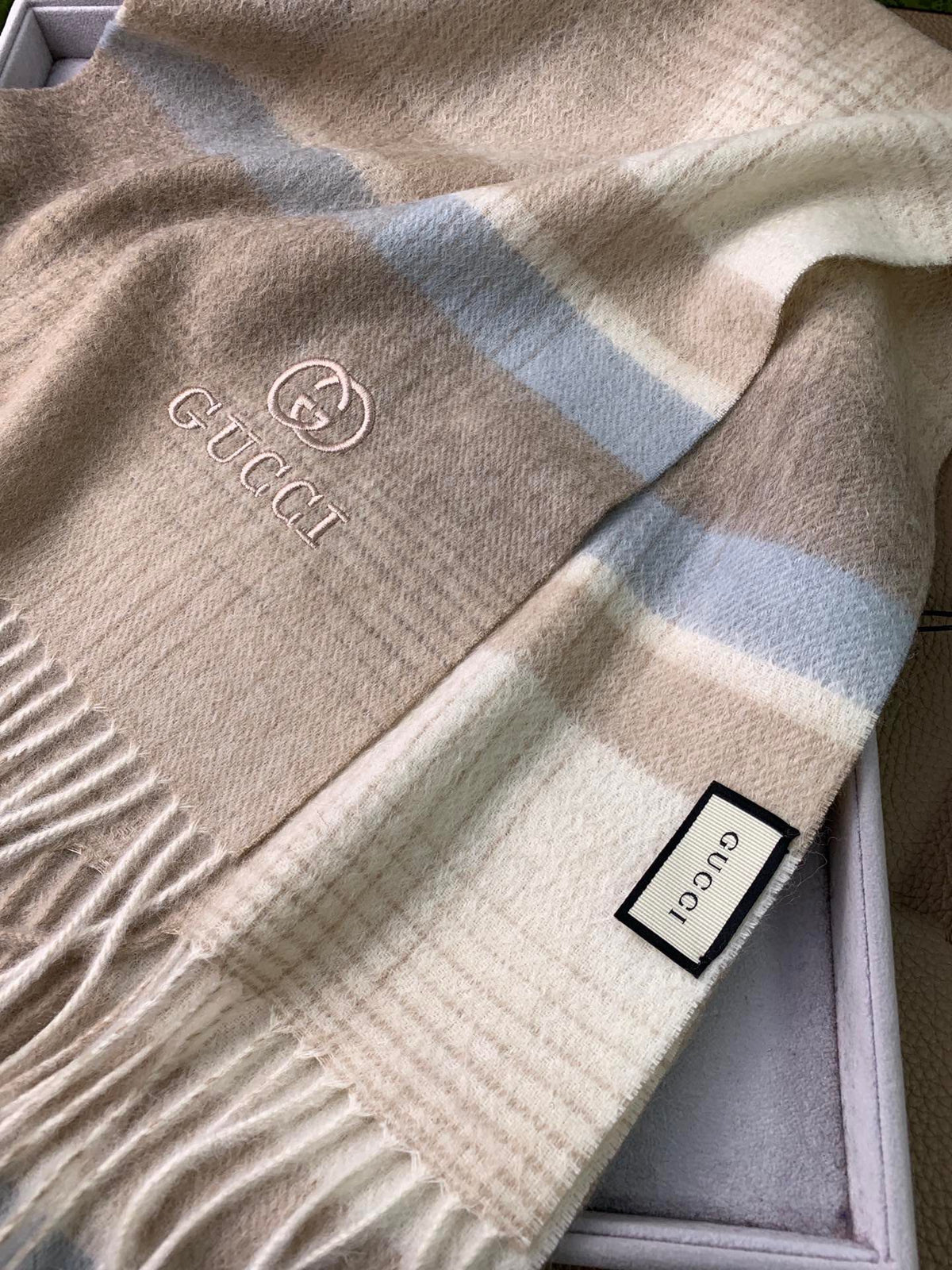 velvet minimalist Scarf for men - alternate angle view 3