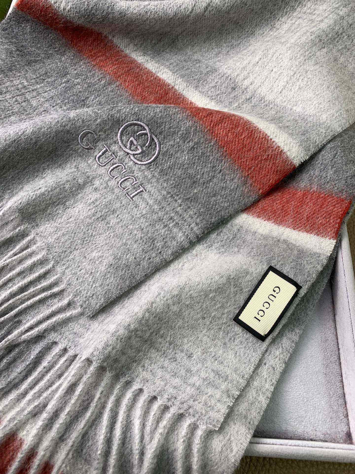velvet minimalist Scarf for men - alternate angle view 3