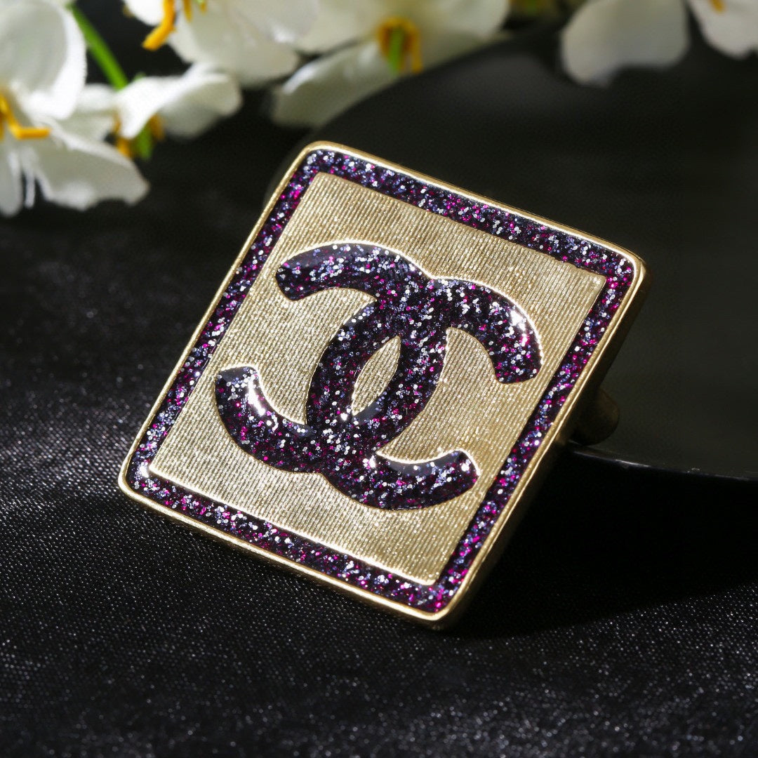 delicate Brooch for women - alternate angle view 3