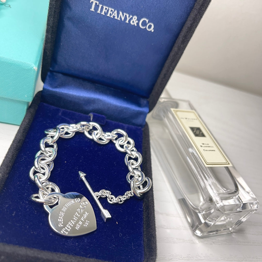 Bracelet for women - alternate angle view 6