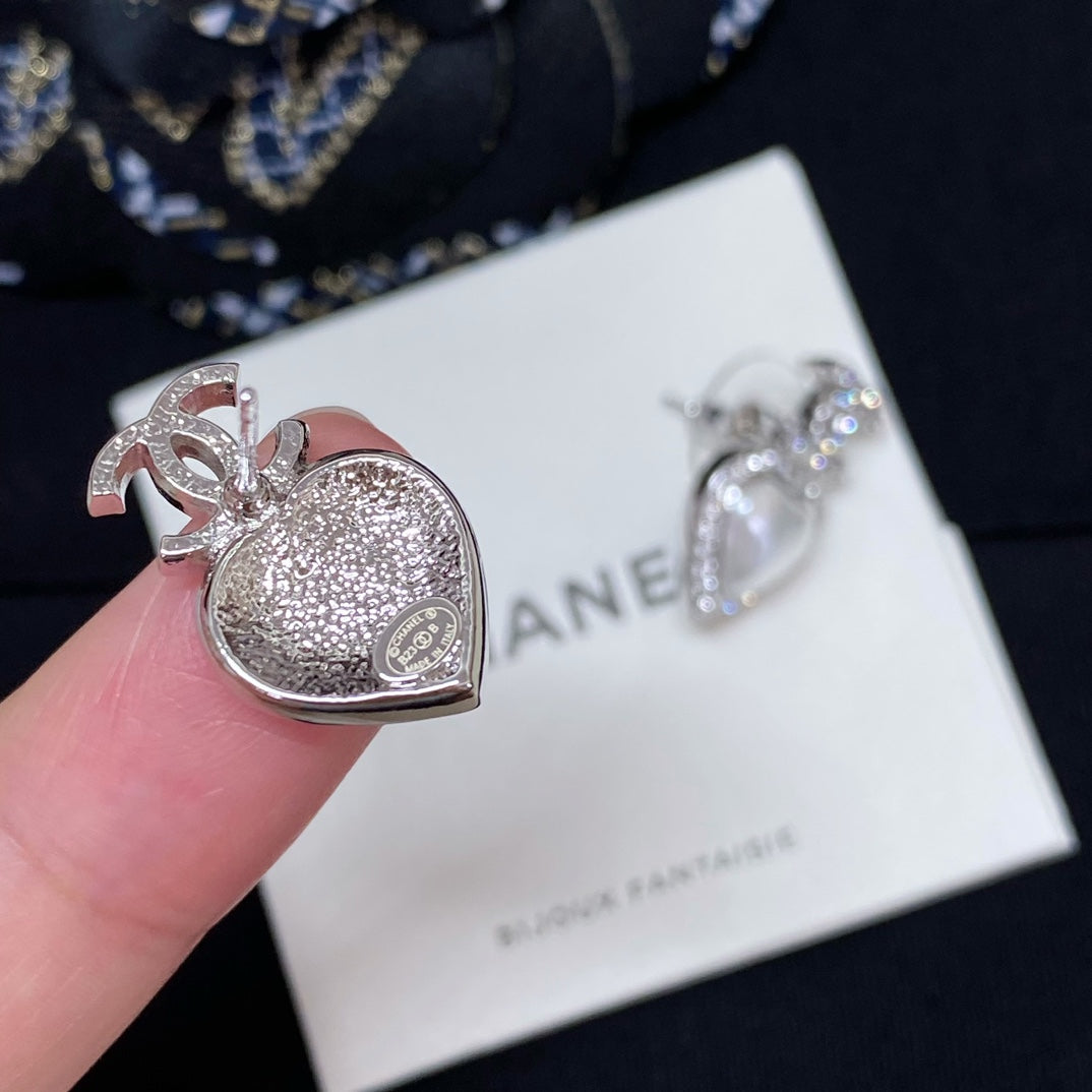 silver pearl heart Stud Earrings for women - alternate angle view 9