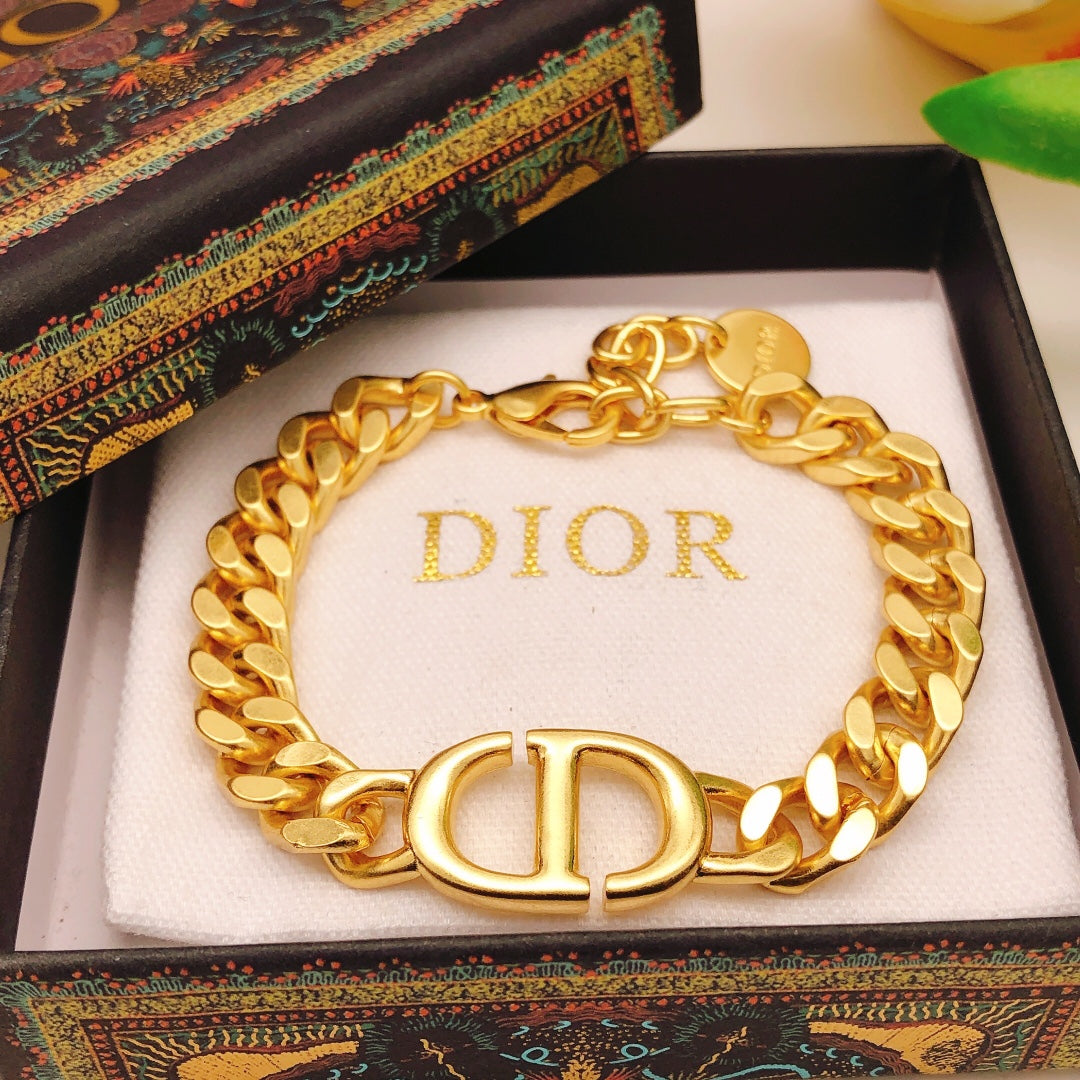 yellow brass Bracelet for women - alternate angle view 4