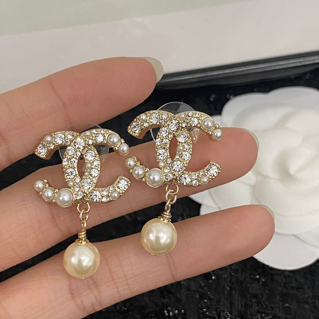 dreamy Stud Earrings for women - alternate angle view 3