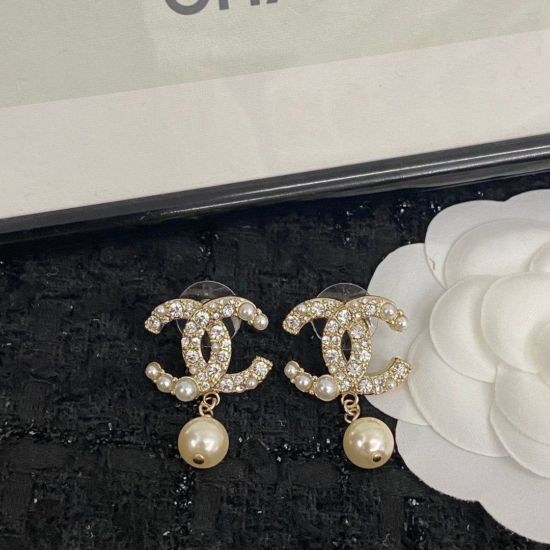 dreamy Stud Earrings for women - alternate angle view 2