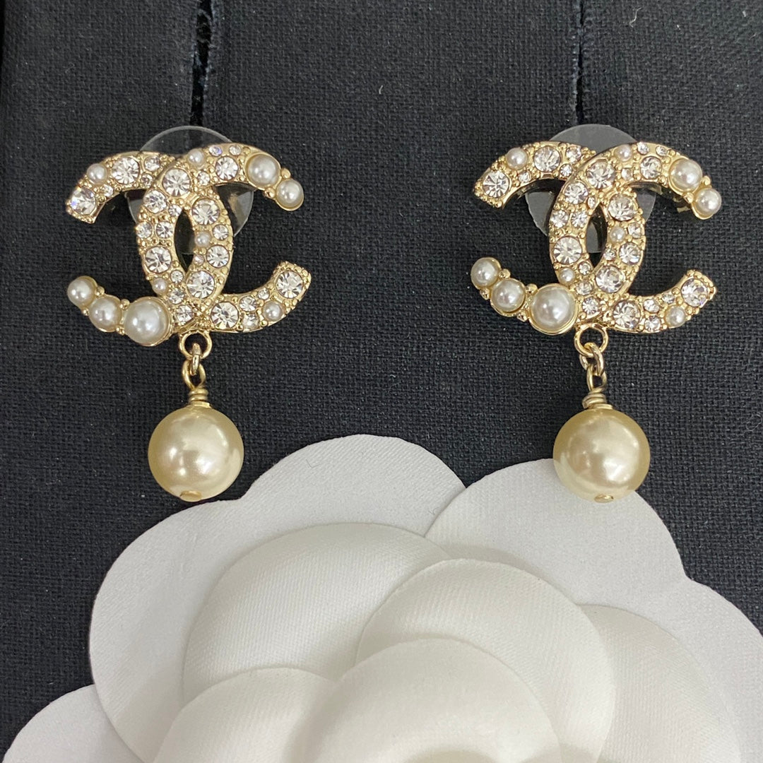 dreamy Stud Earrings for women - alternate angle view 7
