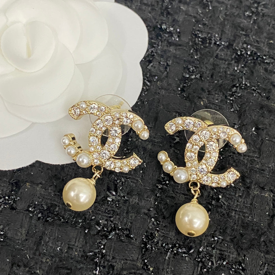 dreamy Stud Earrings for women - alternate angle view 6