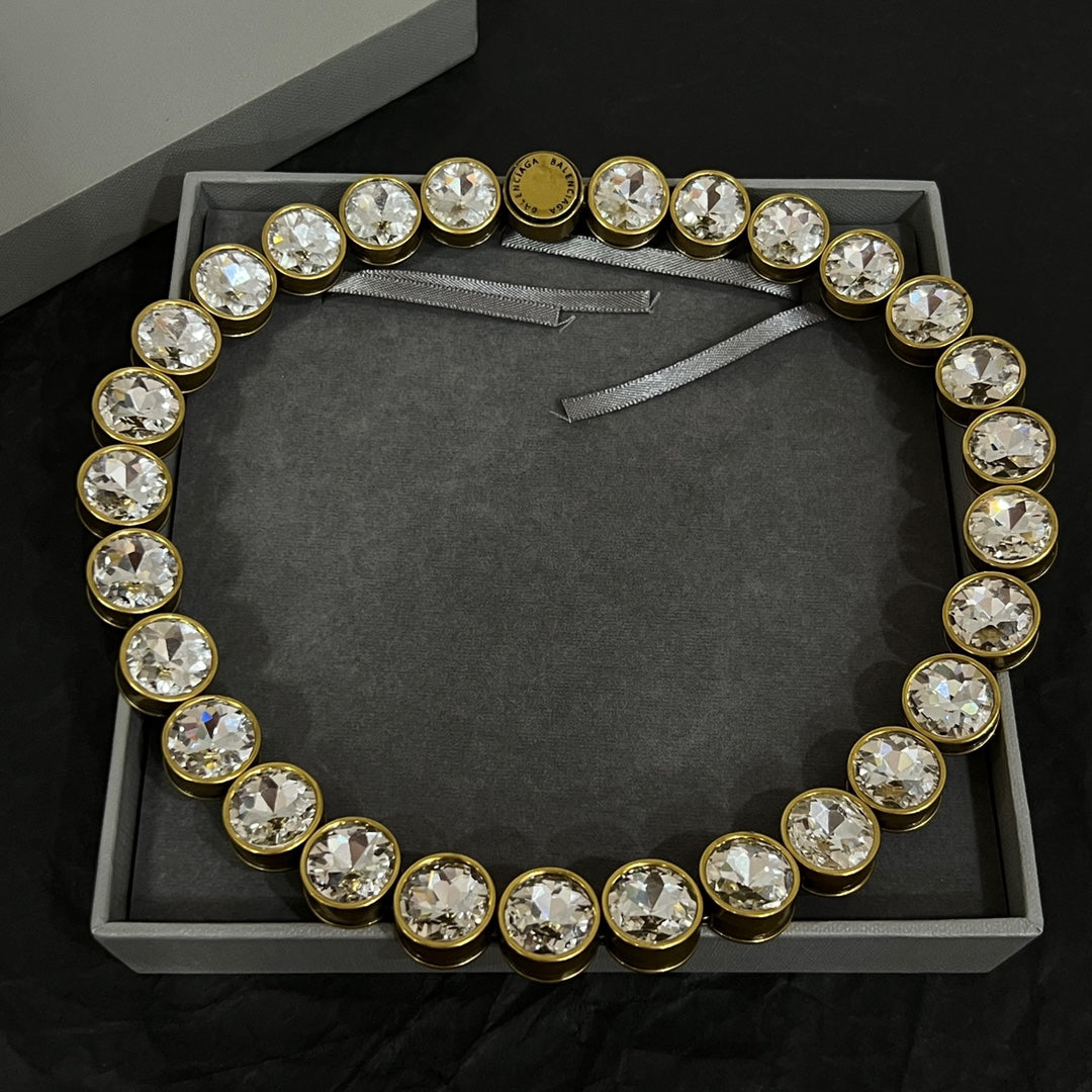 gold vintage Necklace for women - product detail view