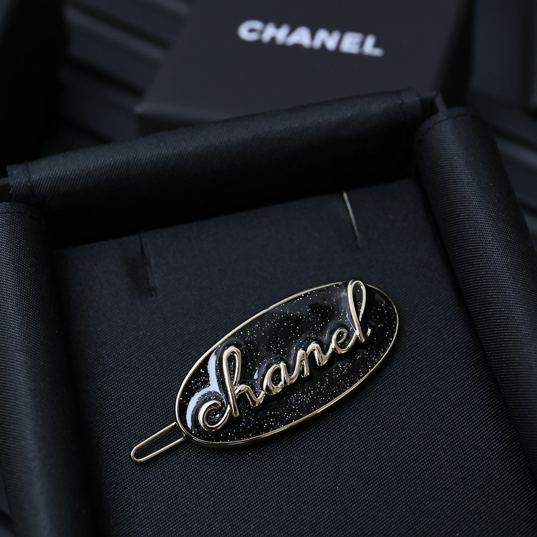 gold enamel letter Hair Clip for women - alternate angle view 5