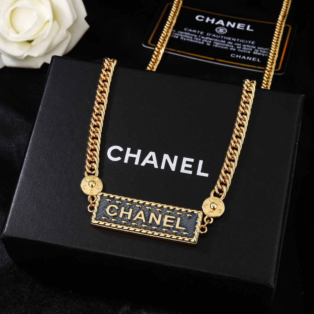 luxury Waist Chain for women - alternate angle view 2