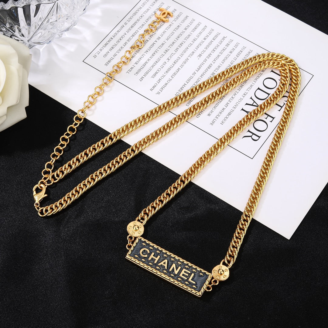 luxury Waist Chain for women - alternate angle view 7