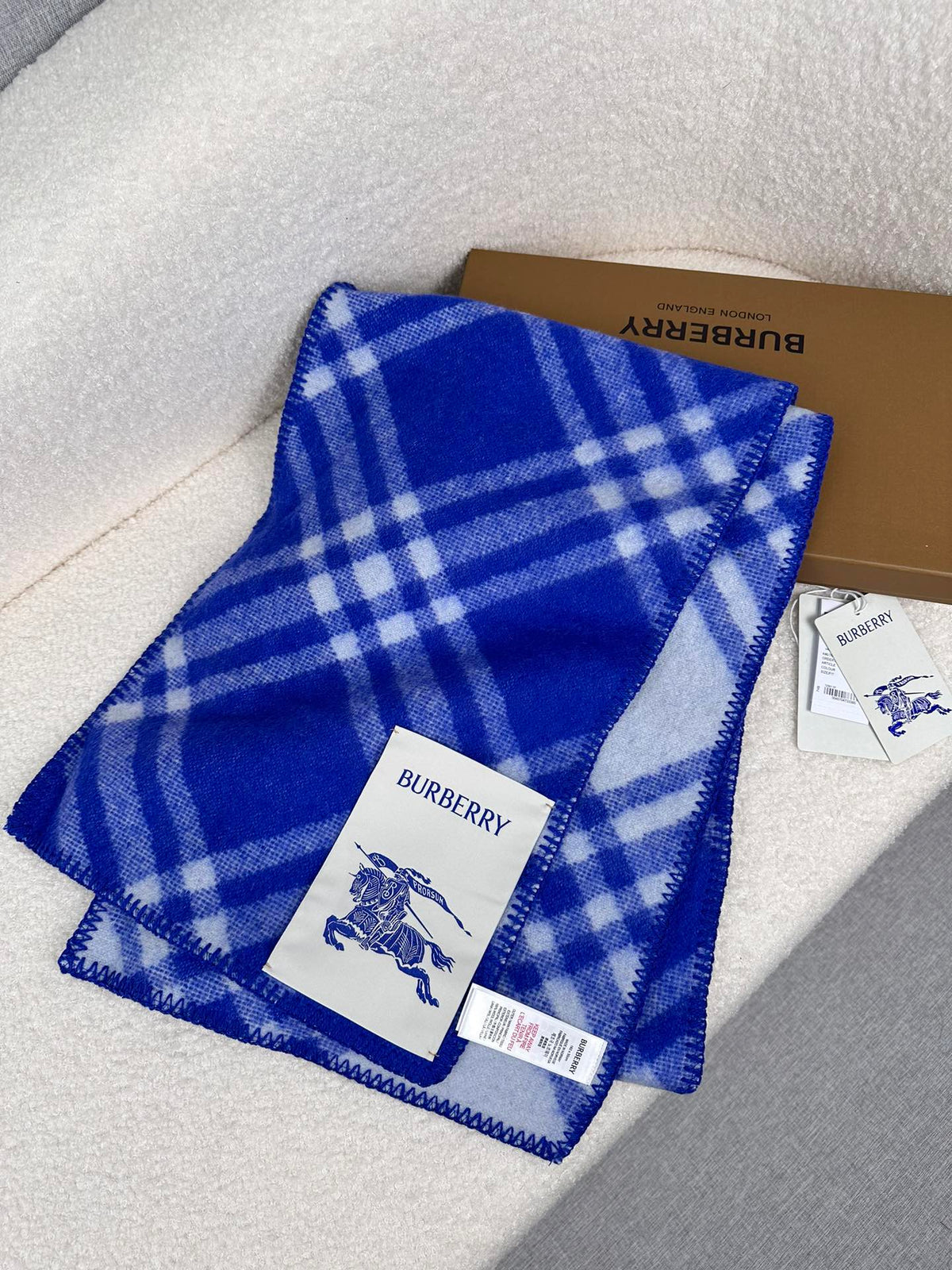 blue velvet inlaid Scarf for women - alternate angle view 4